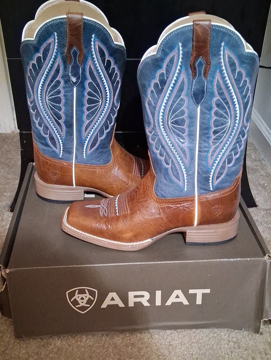 Ariat Shoes - Ariat Brown Leather & Blue Embroidered Western Cowboy Boots